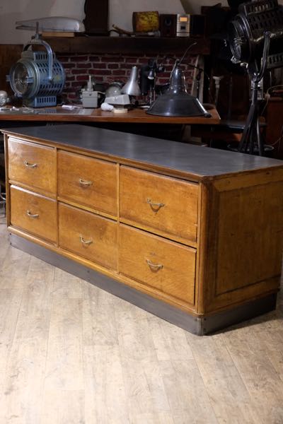 meuble de metier grand tiroirs,chene vintage